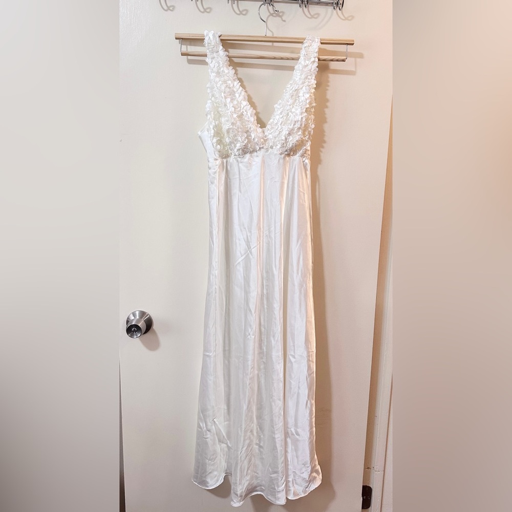 White Flora silk dress